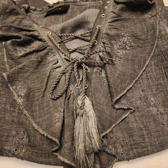 Gray Ruffle and Bell Sleeve Pheasant Boho Dress Size S - Picture 13 of 13